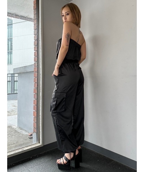 EGOIST（エゴイスト）の「ベルト付サテンベアオールインワン（つなぎ/オールインワン・レディース・ブラック/カーキ・S/M）」の6枚目の写真