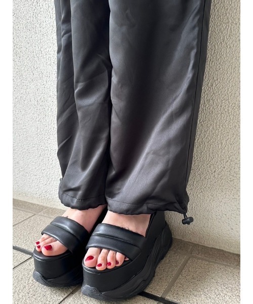 EGOIST（エゴイスト）の「ベルト付サテンベアオールインワン（つなぎ/オールインワン・レディース・ブラック/カーキ・S/M）」の18枚目の写真