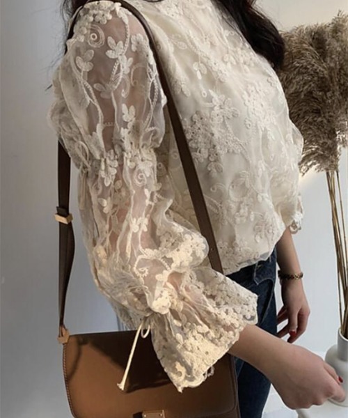 gossip!ロサンゼルス(ゴシップロサンゼルス)の「YUGA バックリボン レトロ風ブラウス(シャツ/ブラウス・レディース・ベージュ・M/L)」の3枚目の写真