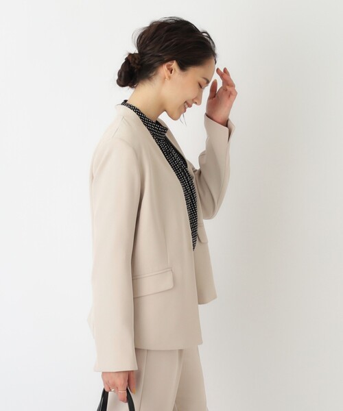 SHOO・LA・RUE(シューラルー)の「◆【S-3L/洗える/通勤】ダブルクロス Vネックジャケット【CIRCRIC】(ノーカラージャケット・レディース・ブルー系その他5/ベージュ系その他7/ブラック系3・05/03/02/04/01)」の5枚目の写真