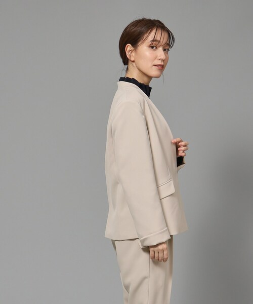 SHOO・LA・RUE(シューラルー)の「◆【S-3L/洗える/通勤】ダブルクロス Vネックジャケット【CIRCRIC】(ノーカラージャケット・レディース・ブルー系その他5/ベージュ系その他7/ブラック系3・05/03/02/04/01)」の9枚目の写真