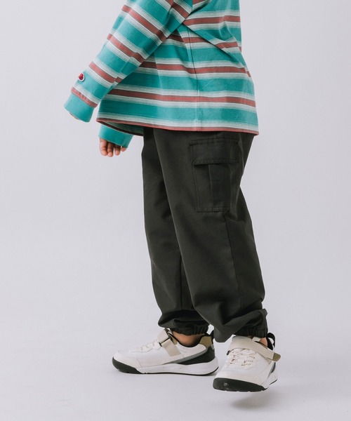 BAYFLOW(ベイフロー)の「ワイドカーゴパンツ(KIDS)(カーゴパンツ・キッズ・ライトグレー/ブラック/カーキ・110cm/140cm/130cm/120cm)」の15枚目の写真