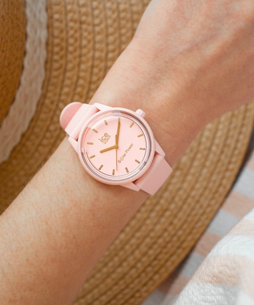 ICE WATCH(アイスウォッチ)の「「Ice-Watch アイスウォッチ」ICE solar power アイスソーラーパワー スモール ソーラー時計(アナログ腕時計・レディース・グレイッシュブルー/ブラック×ゴールド/ホワイト×ピンク/カーキ/ホワイト×ブルー/ブラック/ホワイト×グリーン/ブラック系その他/ホワイト/ピンク・36mm/40mm)」の11枚目の写真