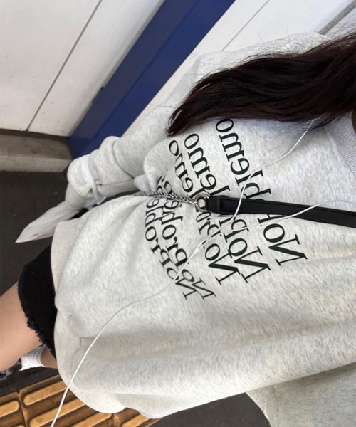 Chick（チック）の「レターロゴクルーネックスウェット（スウェット・レディース・ブラック/グレー・FREE）」の20枚目の写真