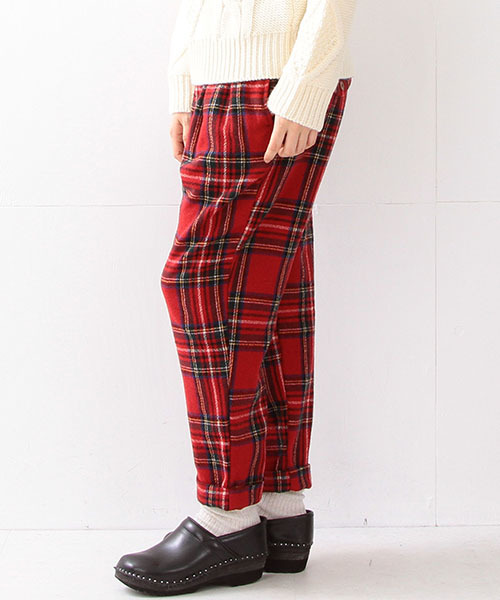 BEAMS BOY（ビームスボーイ）の「BEAMS BOY / タータン ペグトップ パンツ（その他パンツ・レディース・レッド/ネイビー・0/1）」の18枚目の写真
