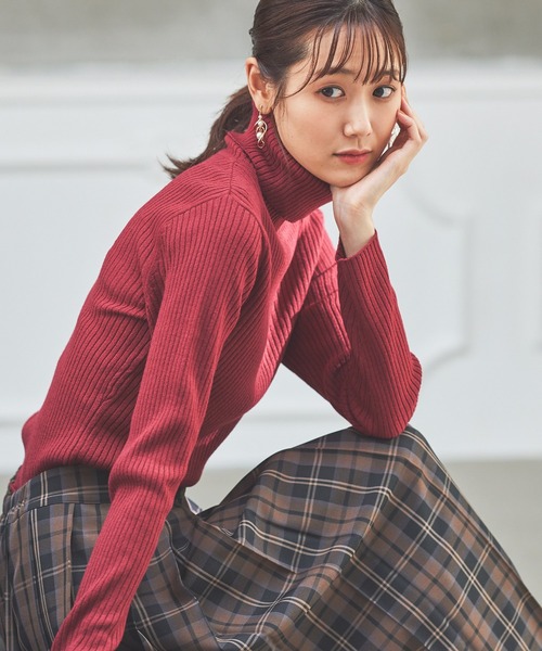 Honeys（ハニーズ）の「あったかリブ編タートルネックニット（ニット/セーター・レディース・ブラック/ホワイト×ブラック/アイボリー/ベージュ×ブラック/グリーン/ブルー系その他/ピンク/ベージュ/レッド・LL/S/L/M）」の9枚目の写真