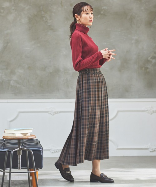 Honeys（ハニーズ）の「あったかリブ編タートルネックニット（ニット/セーター・レディース・ブラック/ホワイト×ブラック/アイボリー/ベージュ×ブラック/グリーン/ブルー系その他/ピンク/ベージュ/レッド・LL/S/L/M）」の17枚目の写真