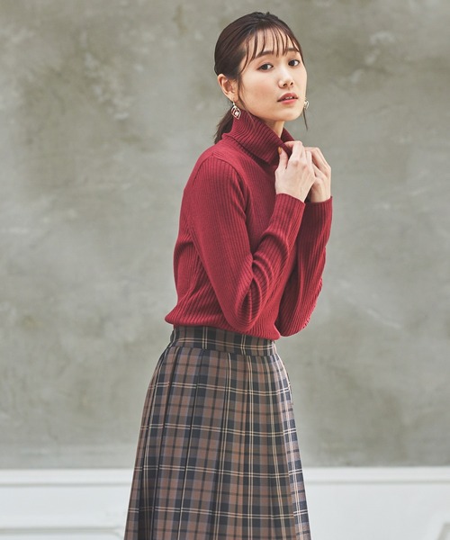 Honeys（ハニーズ）の「あったかリブ編タートルネックニット（ニット/セーター・レディース・ブラック/ホワイト×ブラック/アイボリー/ベージュ×ブラック/グリーン/ブルー系その他/ピンク/ベージュ/レッド・LL/S/L/M）」の18枚目の写真