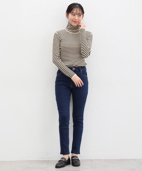 Honeys（ハニーズ）の「あったかリブ編タートルネックニット（ニット/セーター・レディース・ブラック/ホワイト×ブラック/アイボリー/ベージュ×ブラック/グリーン/ブルー系その他/ピンク/ベージュ/レッド・LL/S/L/M）」の20枚目の写真