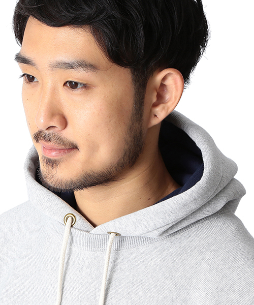 BEAMS（ビームス）の「CHAMPION×BEAMS / 別注 フード型 リバーシブル スヌード（ストール/ショール・メンズ・ブラック/グレー・ONE SIZE）」の3枚目の写真