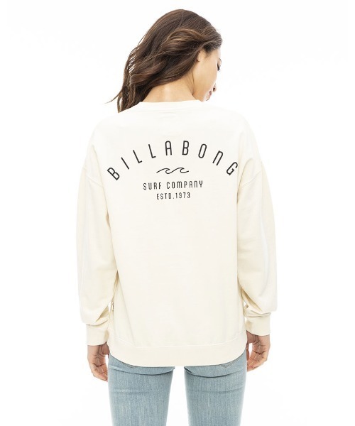 BILLABONG(ビラボン)の「BILLABONG レディース ARCH CLEAN LOGO LIGHT SWEAT CREW トレーナー 【2023年秋冬モデル】/ビラボンスウェットトレーナー(スウェット・レディース・スミクロ/オフホワイト/ブルー/オレンジ・MEDIUM/LARGE)」の13枚目の写真