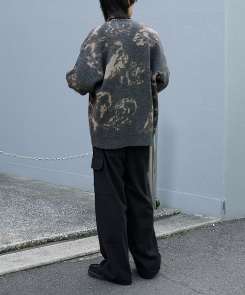 COLONY 2139（コロニートゥーワンスリーナイン）の「ペイズリースフレカーディガン（カーディガン/ボレロ・メンズ・ベージュ/チャコールグレー・LARGE/MEDIUM）」の14枚目の写真