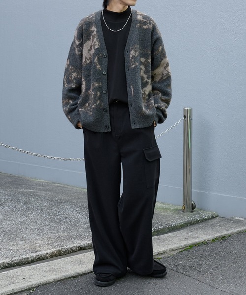 COLONY 2139（コロニートゥーワンスリーナイン）の「ペイズリースフレカーディガン（カーディガン/ボレロ・メンズ・ベージュ/チャコールグレー・LARGE/MEDIUM）」の17枚目の写真