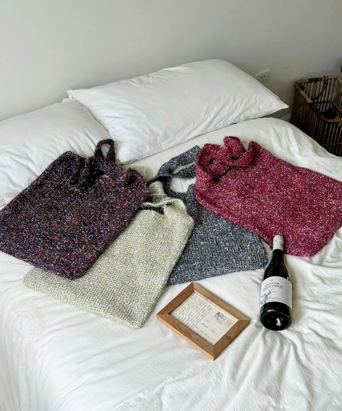 florist（フローリスト）の「ラメシャギーニットトートバッグ / A4収納可（トートバッグ・レディース・ワインレッド/シルバー/カラフル/ゴールド・FREE）」の9枚目の写真