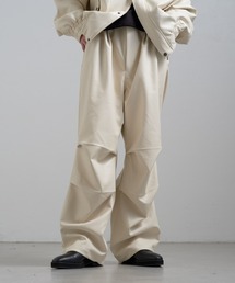 Lui's | 【Neucon / ニューコン】24SS シンセティックレザーパラシュートパンツ(カーゴパンツ)