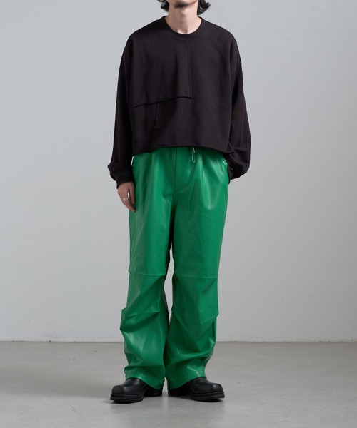 Lui's（ルイス）の「【Neucon / ニューコン】24SS シンセティックレザーパラシュートパンツ（カーゴパンツ・メンズ・アイボリー/グリーン/ブラック・1/2）」の18枚目の写真