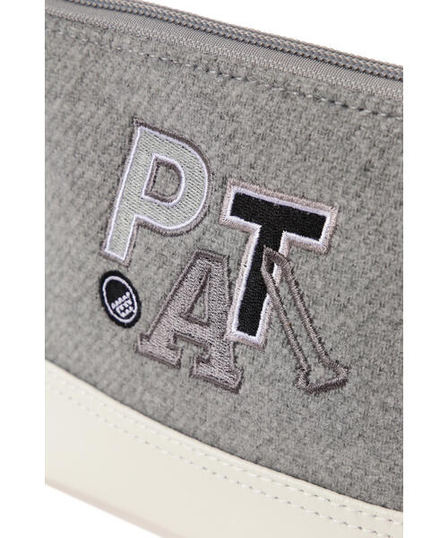 ★PEARLY GATES／パーリーゲイツ★カレッジワッペンマルチポーチ★ PEARLY GATES（パーリーゲイツ）の「【PEARLY GATES】カレッジ