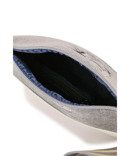 ★PEARLY GATES／パーリーゲイツ★カレッジワッペンマルチポーチ★ PEARLY GATES（パーリーゲイツ）の「【PEARLY GATES】カレッジ