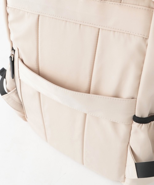 GLOBAL WORK(グローバルワーク)の「撥水軽量ドロスト8ポケリュック/990307(バックパック/リュック・レディース・ブラック/アイボリー・FREE)」の17枚目の写真