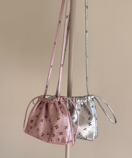 CALNAMUR（カルナムール）の「CLNMハートドロストバッグ（ショルダーバッグ・レディース・ピンク/シルバー・FREE）」の3枚目の写真