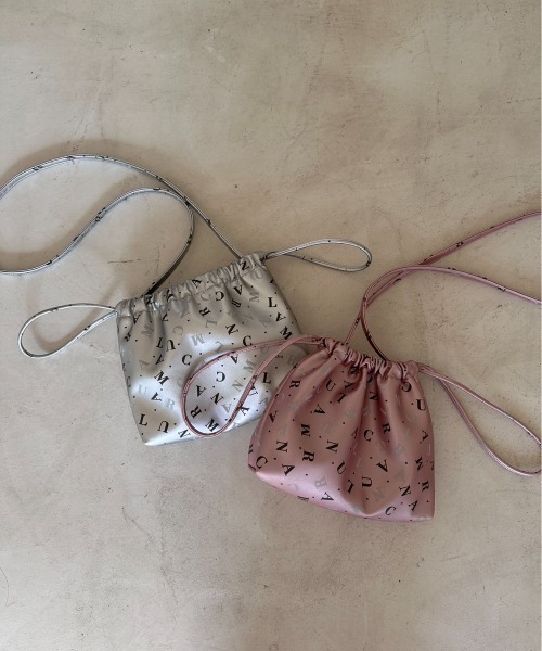 CALNAMUR（カルナムール）の「CLNMハートドロストバッグ（ショルダーバッグ・レディース・ピンク/シルバー・FREE）」の4枚目の写真