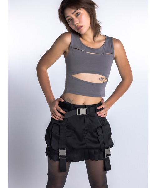 DURAS（デュラス）の「Satin mini skirt（スカート・レディース・ブラック/カーキ・FREE）」の4枚目の写真