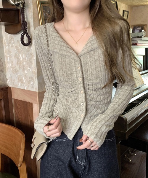 Miniministore（ミニミニストア）の「フロントボタンカットソー vネック 韓国風 レディース（Tシャツ/カットソー・レディース・ピンク/ベージュ/グレー・L/M/S）」の7枚目の写真