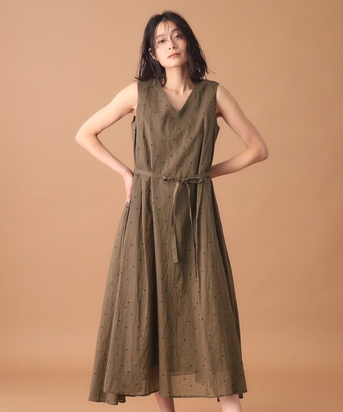 DRESSTERIOR ドレステリア　ドット刺繍ボリュームワンピース　新品 DRESSTERIOR（ドレステリア）の「【大人フェミニン/前後2WAY