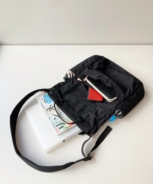 EARTH MADE（アースメイド）の「12POCKET SHOULDER（ショルダーバッグ・レディース・ライトベージュ/カーキ/ブルー/ダークグレー/サンドベージュ/ブラック/ピンク・FREE）」の10枚目の写真