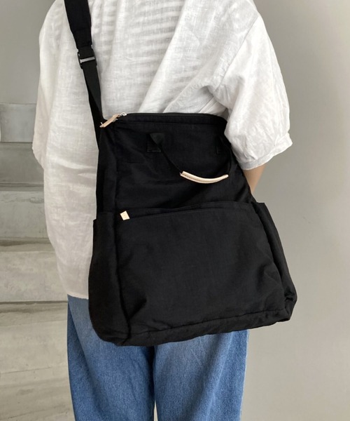 EARTH MADE（アースメイド）の「12POCKET SHOULDER（ショルダーバッグ・レディース・ライトベージュ/カーキ/ブルー/ダークグレー/サンドベージュ/ブラック/ピンク・FREE）」の19枚目の写真