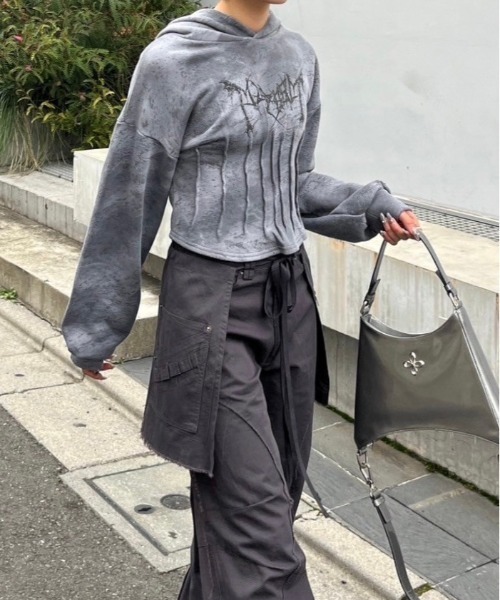 XU(エックスユー)の「ストリートファッション XU エックスユー tie-dye corset hoodie コルセット フーディ パーカー ピグメントパーカー ロゴパーカー 短丈フーディ ショート丈パーカー クロップド 韓国ストリート 韓国ファッション(パーカー・レディース・グレー/ブルー・ONE SIZE)」の10枚目の写真