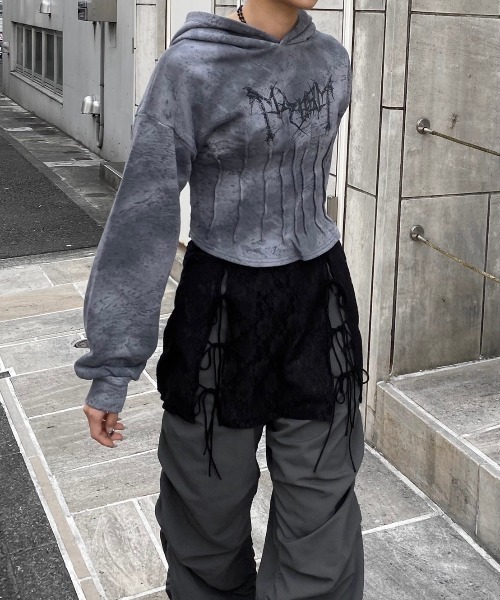 XU(エックスユー)の「ストリートファッション XU エックスユー tie-dye corset hoodie コルセット フーディ パーカー ピグメントパーカー ロゴパーカー 短丈フーディ ショート丈パーカー クロップド 韓国ストリート 韓国ファッション(パーカー・レディース・グレー/ブルー・ONE SIZE)」の20枚目の写真