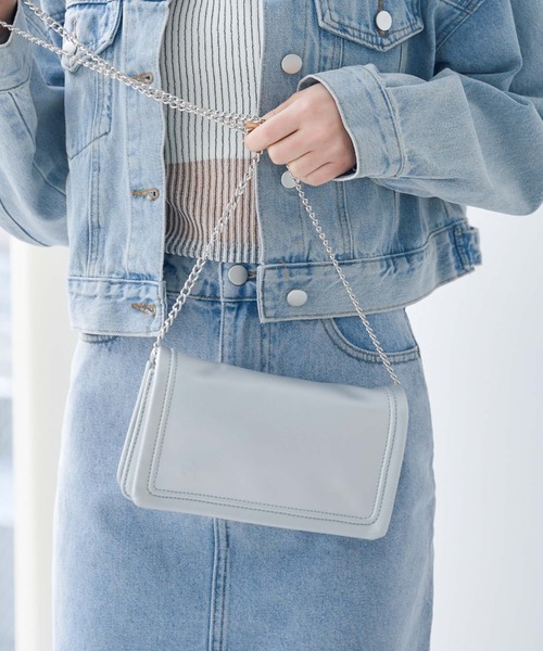 archives(アルシーヴ)の「合皮ミニチェーンバッグ(ショルダーバッグ・レディース・シルバーグレー/アイボリー/ブラック・FREE)」の3枚目の写真