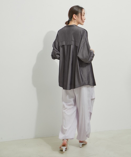 le cercle ADAM ET ROPE'(ルセルクルアダムエロペ)の「2WAYオーバーシャツ(シャツ/ブラウス・レディース・オレンジ系その他2/ブラック系その他2/ブルー系その他6・FREE)」の6枚目の写真