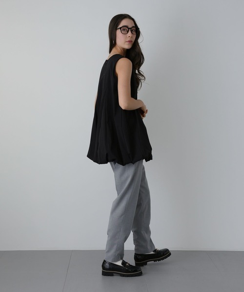 saloon(サルーン)の「SALOON(サルーン)/《再入荷》バックボタンバルーンブラウス【手洗い可】(シャツ/ブラウス・レディース・ブラック/ホワイト/ベージュ・FREE)」の5枚目の写真