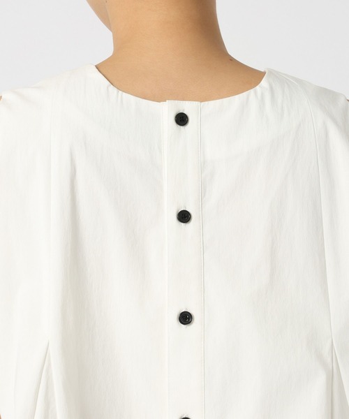 saloon(サルーン)の「SALOON(サルーン)/《再入荷》バックボタンバルーンブラウス【手洗い可】(シャツ/ブラウス・レディース・ブラック/ホワイト/ベージュ・FREE)」の14枚目の写真