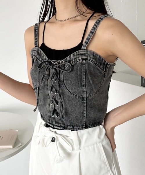 CLEA（クレア）の「フロントリボン デニムキャミビスチェ（キャミソール・レディース・ブルー/ブラック・FREE）」の10枚目の写真