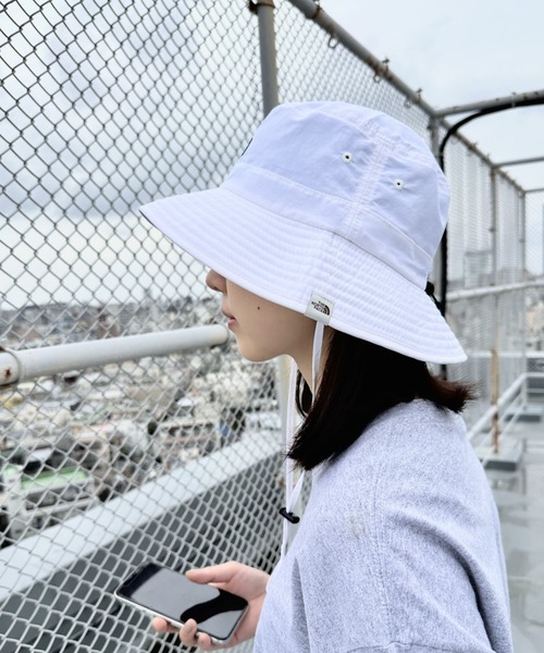 THE NORTH FACE（ザノースフェイス）の「国内未発売 THE NORTH FACE(ザ・ノースフェイス)/吸湿速乾 冷感素材 ナイロンバケットハット サファリハット アドベンチャーハット/STANDARD LT BUCKET HAT（ハット・レディース・ホワイト/ライトベージュ/ブラック・M/L）」の8枚目の写真