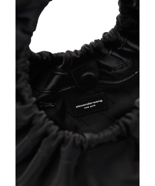 alexanderwang（アレキサンダーワン）の「CRESCENT SMALL TOP HANDLE（ハンドバッグ・レディース・ブラック・ONE SIZE）」の8枚目の写真