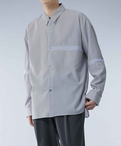 UNITED TOKYO(ユナイテッドトウキョウ)の「バイアスカットストライプシャツ(シャツ/ブラウス・メンズ・ブルー/グレー・1/2)」の13枚目の写真