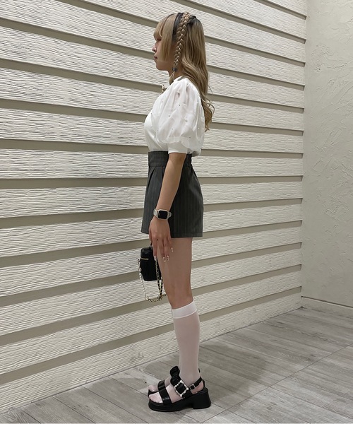 TORTE(トルテ)の「デコルテ開きパールスリーブTOPS(Tシャツ/カットソー・レディース・ブルー/ブラック/ホワイト/ピンク・FREE)」の11枚目の写真