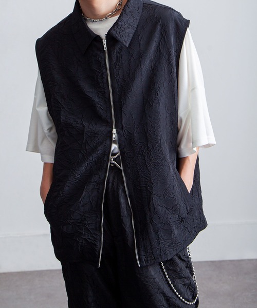 NILWAY（ニルウェイ）の「ワッシャーデザインダブルジップノースリーブシャツベスト（ベスト・メンズ・ブラック/グレー・MEDIUM/LARGE）」の3枚目の写真