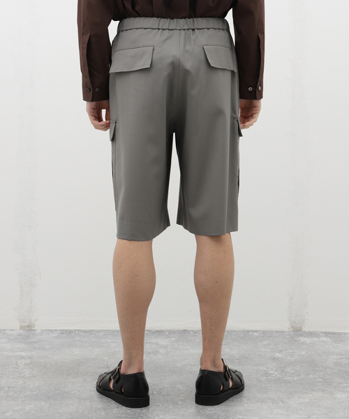 EDIFICE LA BOUCLE（エディフィスラブークル）の「LA BOUCLE (ラブークル) TECH WOOL カーゴショーツ（カーゴパンツ・メンズ・ネイビー/グレー・3/2）」の6枚目の写真