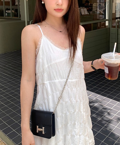 aimoha(アイモハ)の「フレアレースキャミソールワンピース (SS)(ワンピース・レディース・ブラック/ホワイト・FREE)」の13枚目の写真