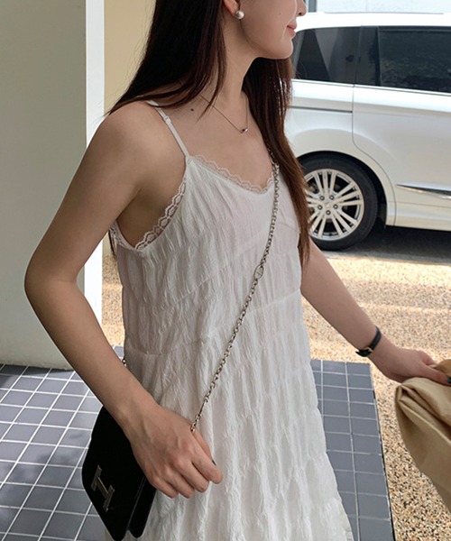 aimoha(アイモハ)の「フレアレースキャミソールワンピース (SS)(ワンピース・レディース・ブラック/ホワイト・FREE)」の20枚目の写真