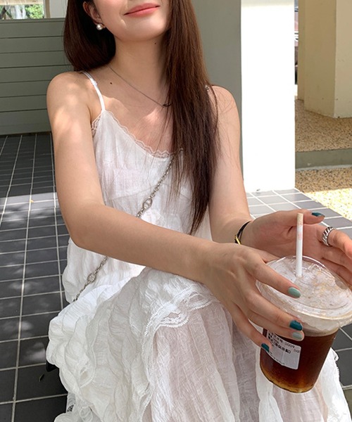 aimoha(アイモハ)の「フレアレースキャミソールワンピース (SS)(ワンピース・レディース・ブラック/ホワイト・FREE)」の22枚目の写真