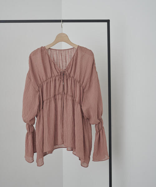 FREE'S MART(フリーズマート)の「◇シャーリングドロストチュニックブラウス(シャツ/ブラウス・レディース・ブラック/ホワイト/ブラウン/イエロー・FREE)」の8枚目の写真