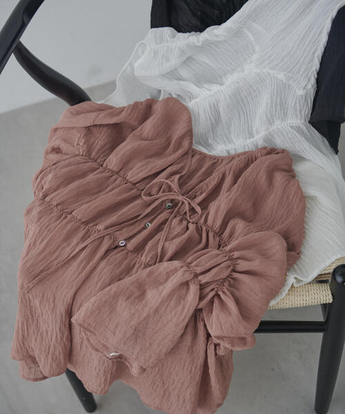 FREE'S MART(フリーズマート)の「◇シャーリングドロストチュニックブラウス(シャツ/ブラウス・レディース・ブラック/ホワイト/ブラウン/イエロー・FREE)」の10枚目の写真