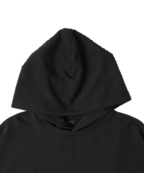LUCY（ルーシー）の「LUCY/ジオメトリックブロックフードT（Tシャツ/カットソー・メンズ・ホワイト/ダークグレー・LARGE/MEDIUM）」の6枚目の写真
