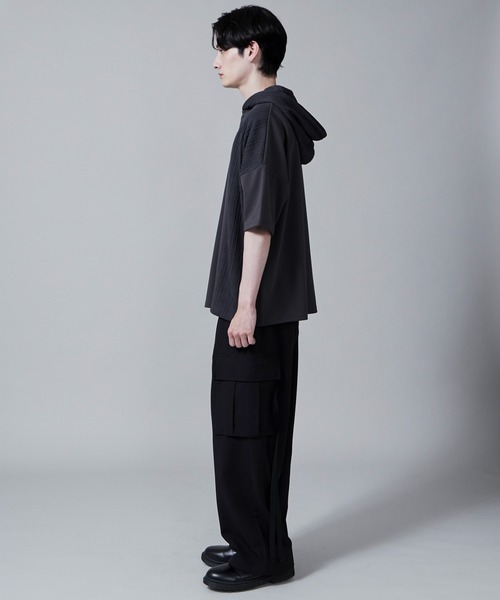 LUCY（ルーシー）の「LUCY/ジオメトリックブロックフードT（Tシャツ/カットソー・メンズ・ホワイト/ダークグレー・LARGE/MEDIUM）」の14枚目の写真
